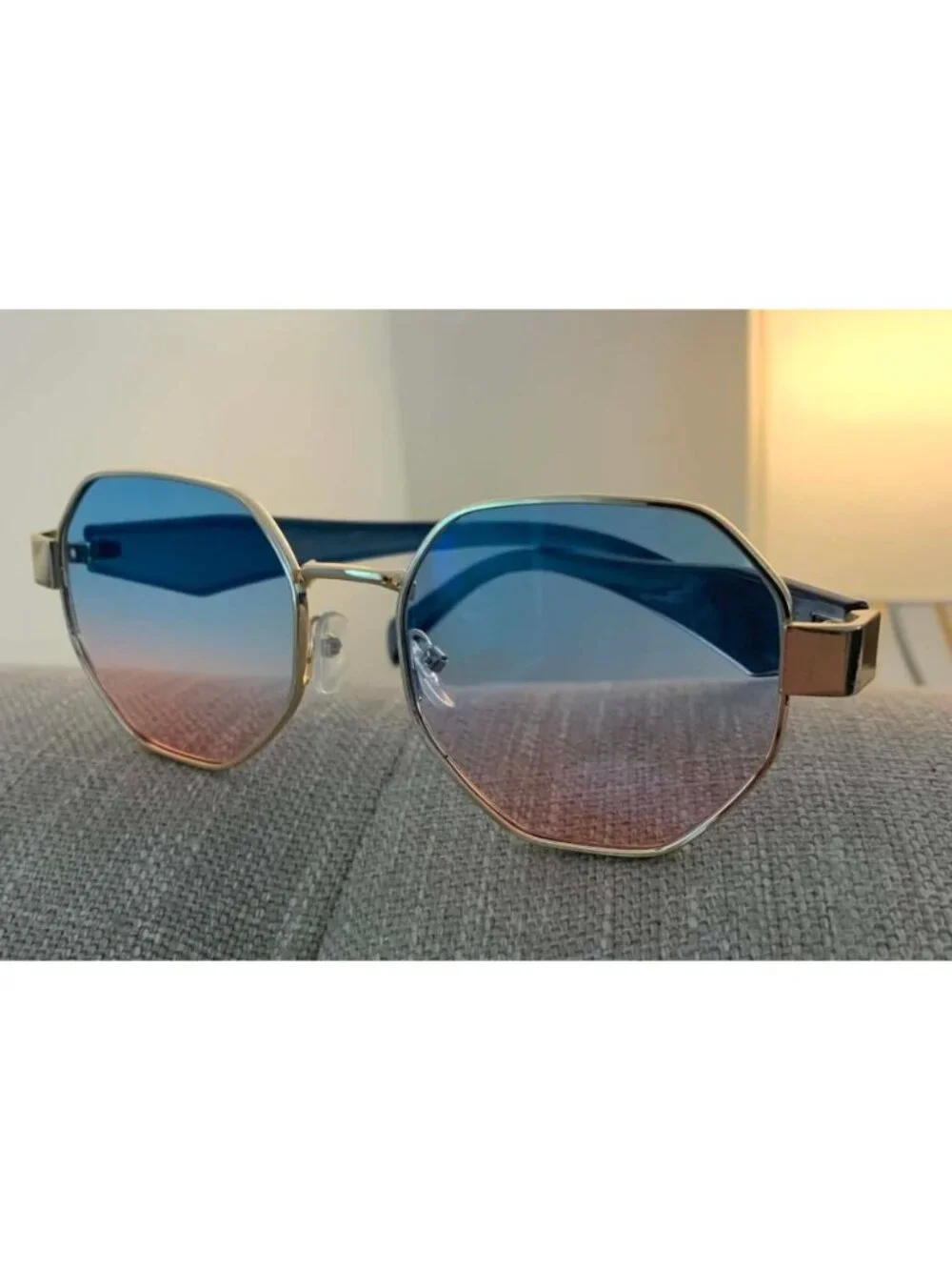 Unisex Vintage Style Octagonal Gold Frame Sunglasses W/ Blue-Pink Gradient Lens